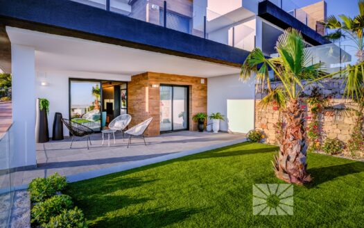 Luxury Modern Apartment with Private Garden in Benitachell