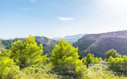 Luxury Modern Apartment with Private Garden in Benitachell